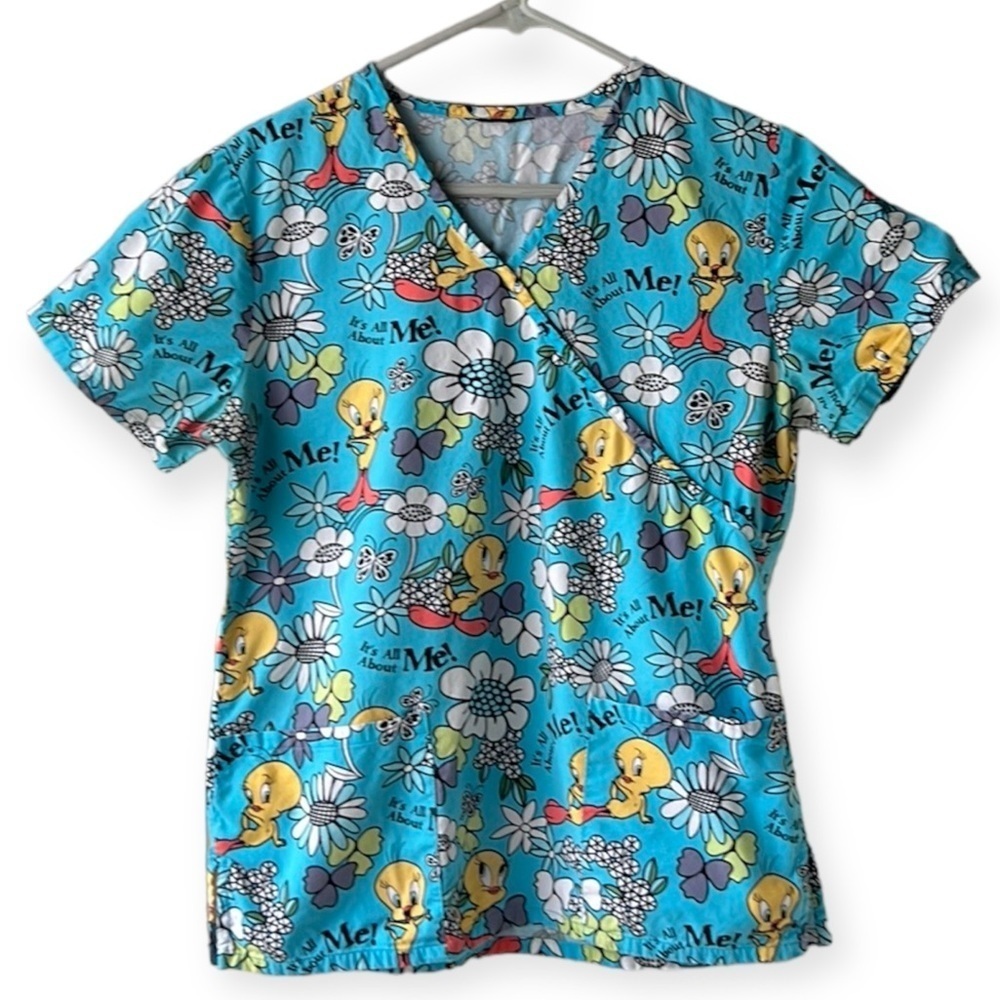 Warner Bros. LOONEY TUNES Tweety Light Blue Faux Wrap Scrub Top Size Medium
